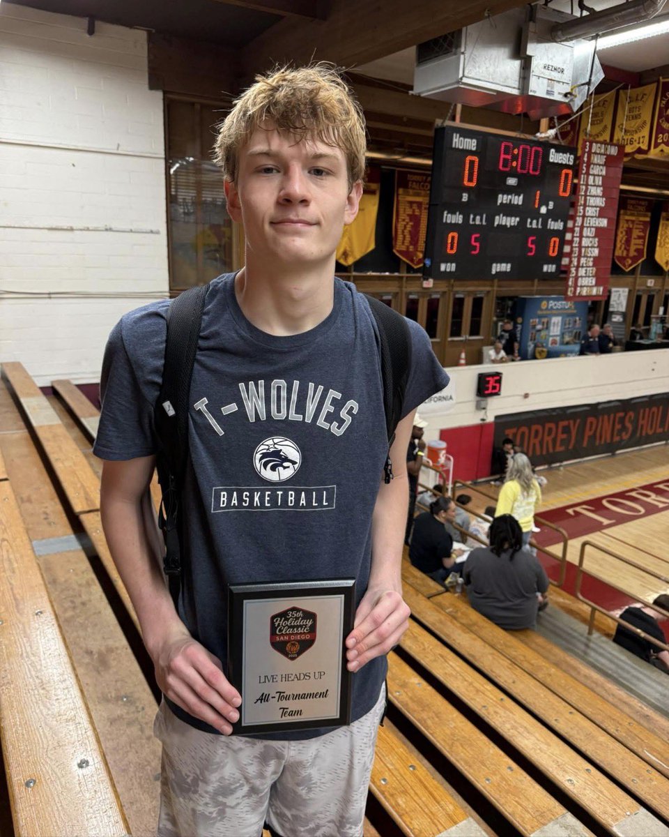 CarlsonJordan34's tweet photo. Finished The Holiday Classic with all tournament honors!
@TheHDayClassic @LCTWOLVES @SelectHoopsUSA https://t.co/LNTO7txO8t