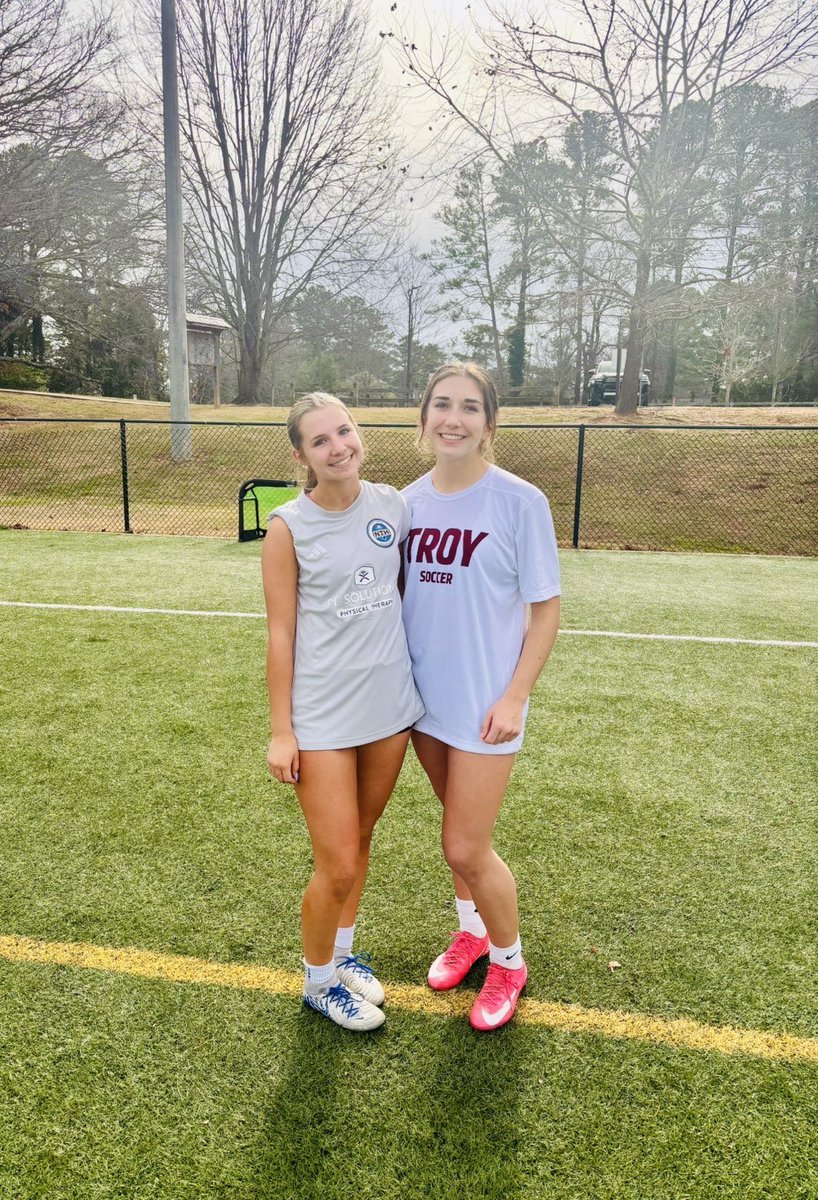 Addisonbendz12's tweet photo. Trained with my future teammate today!! @LohganFerensick GO TROJANSSS!!!!

@TroyTrojansWSOC 
@JakeWyman13 
@ImYouthSoccer 
@ECNLgirls https://t.co/maH8A37SiK