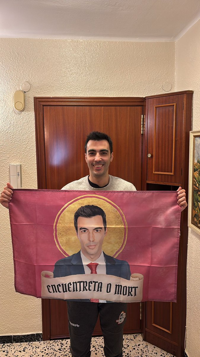 Pels que dubtaven...ara i sempre amb <a href="/GerardEncuentra/">Gerard Encuentra</a> 
UNO DI NOI!
<a href="/nuclibordeus/">Nucli Bordeus</a>