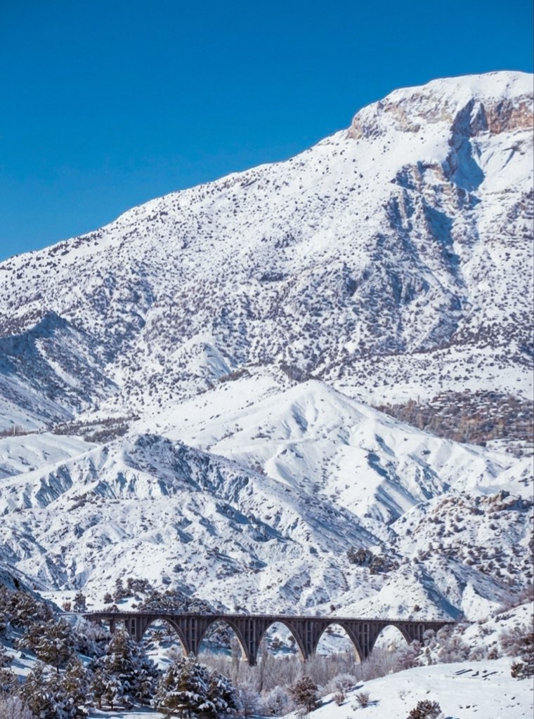 Alman köprüsü / #adıyaman Gölbaşı 

#deutschland
