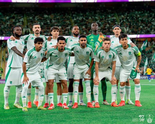 مبروك لكل من ينتمي للنادي الملكي
#كلاسيكو_الاهلي_النصر