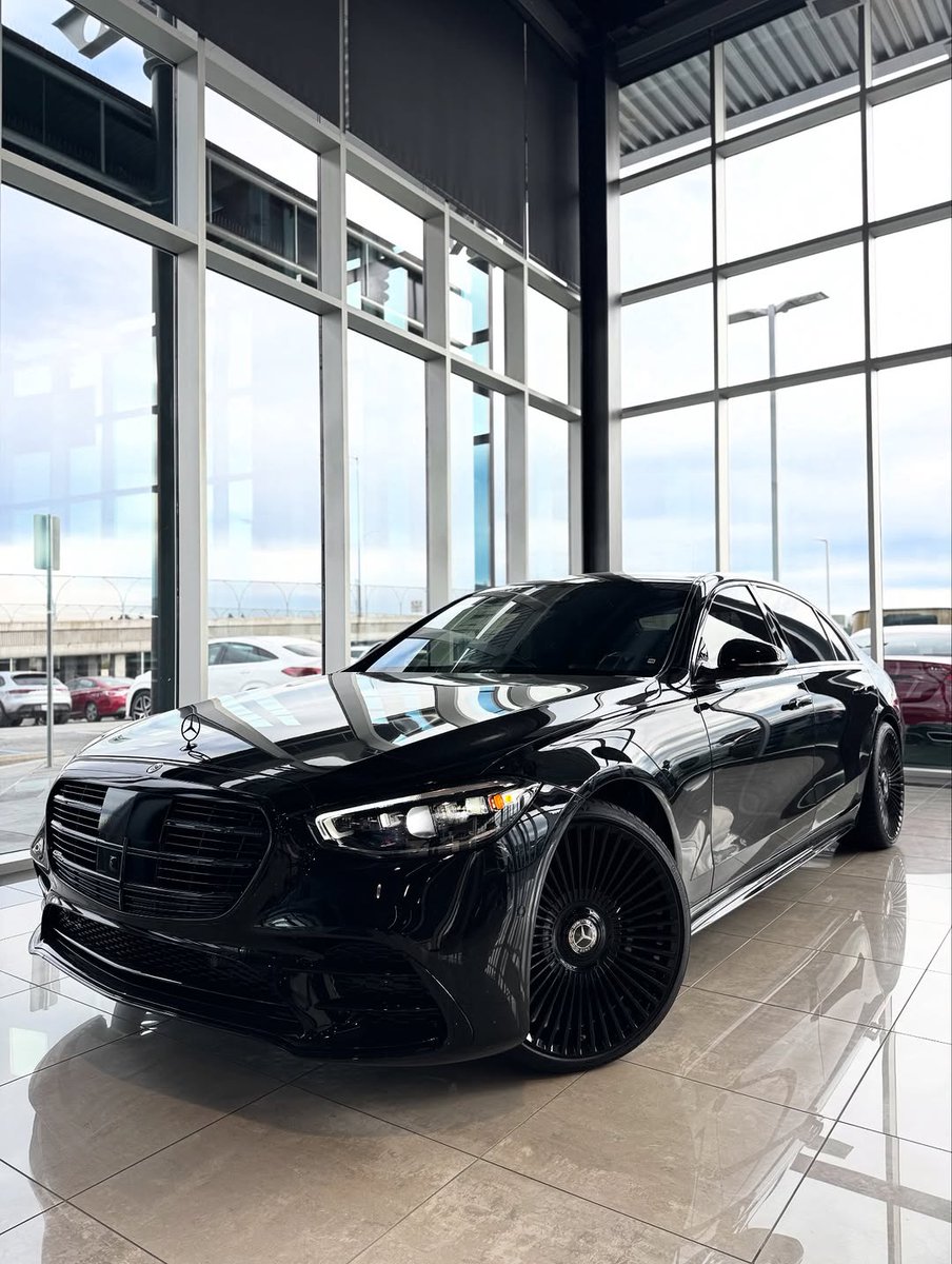 LuxuryMercedes's tweet image. 2026 S580 With yacht blue manufactur interior