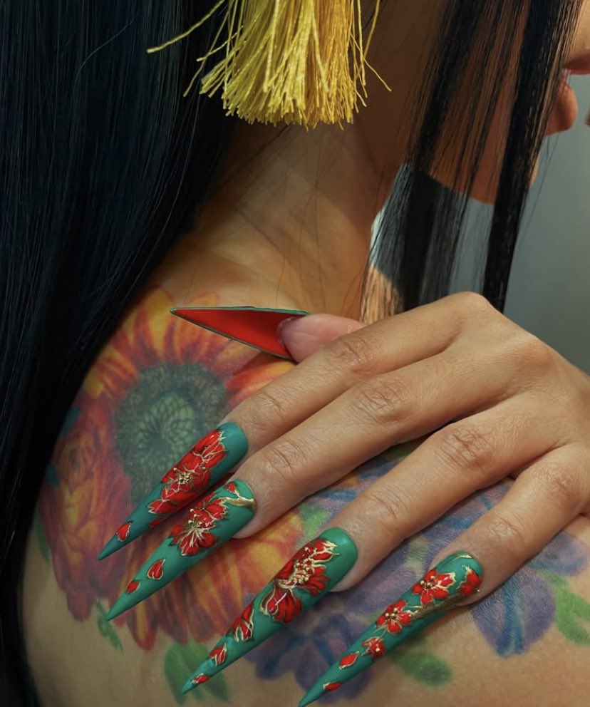 mattxctrl's tweet image. the nails 😩