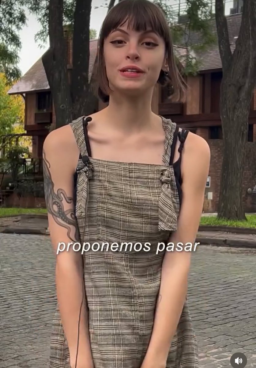 m a r i l ú tweet media