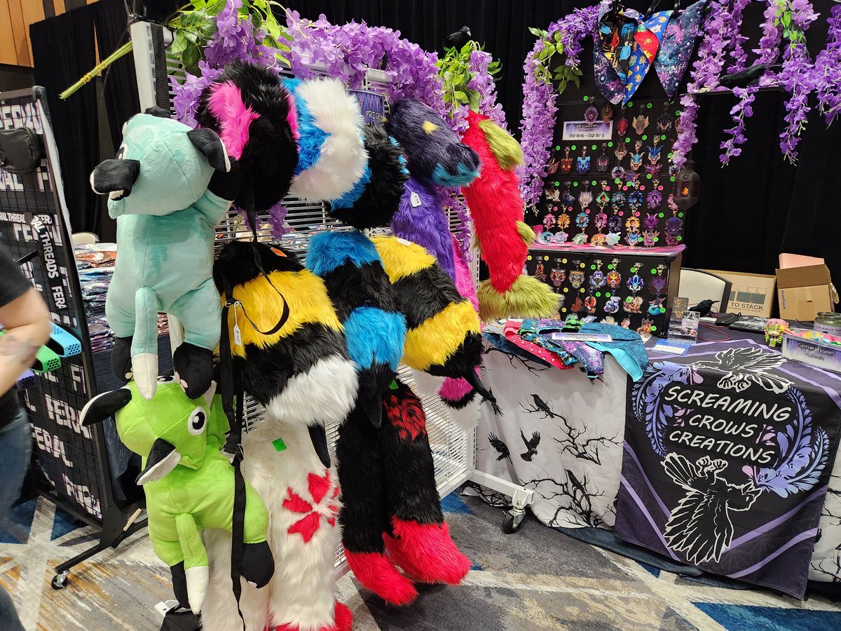 ScreamingCrowsCreations 🔜 FurryMigration tweet media