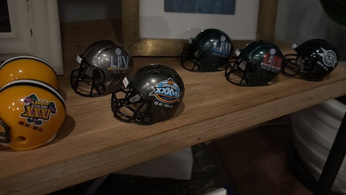 nflchikennugget's tweet image. The Super Bowl helmets for the franchises still alive to add to it have officially come out for the season.  #pockethelmet #riddell #SuperBowl