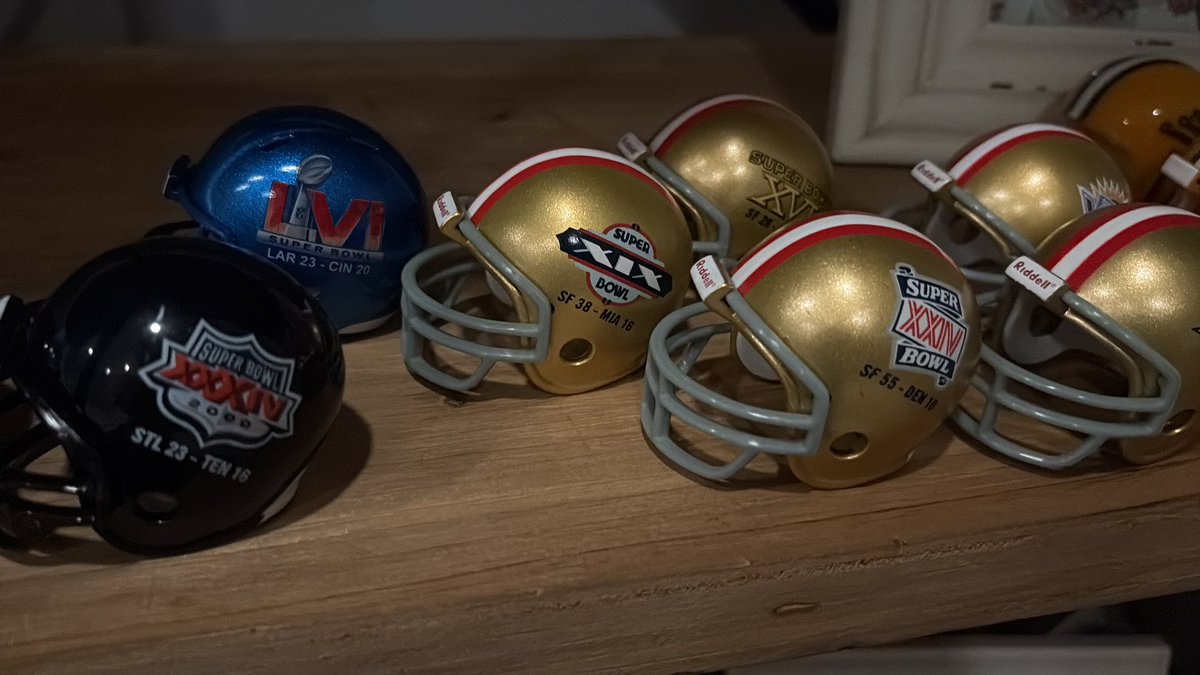 nflchikennugget's tweet image. The Super Bowl helmets for the franchises still alive to add to it have officially come out for the season.  #pockethelmet #riddell #SuperBowl