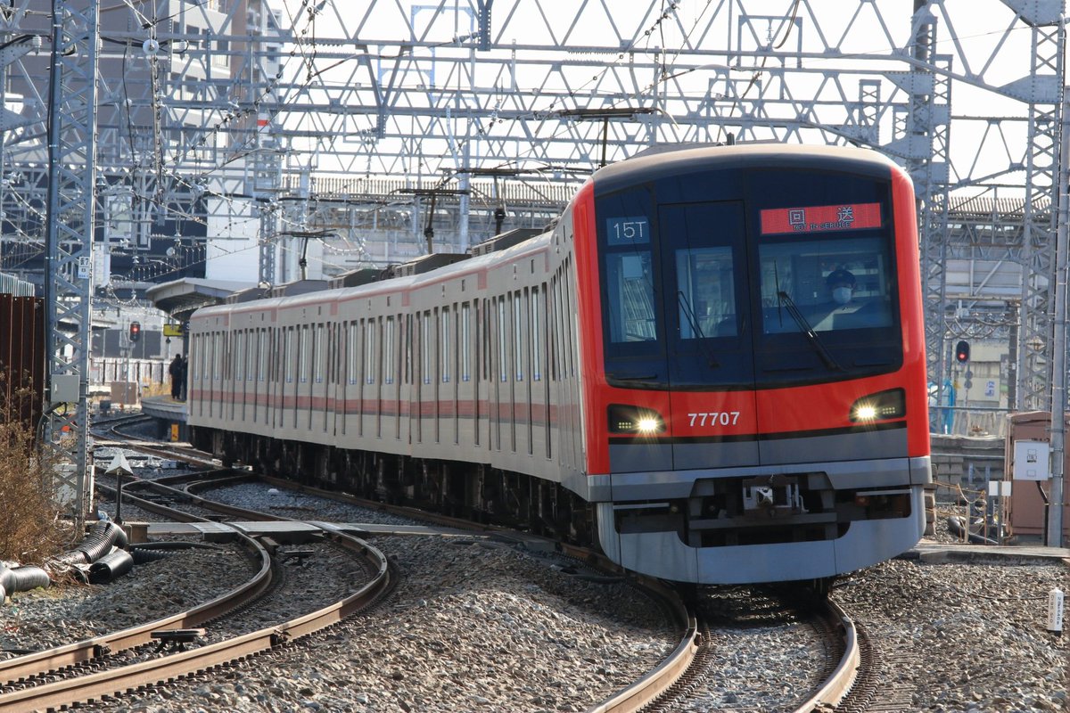 東武 70000型 70090型 本線の赤いやつ だから同じだと思ってたら別モノ