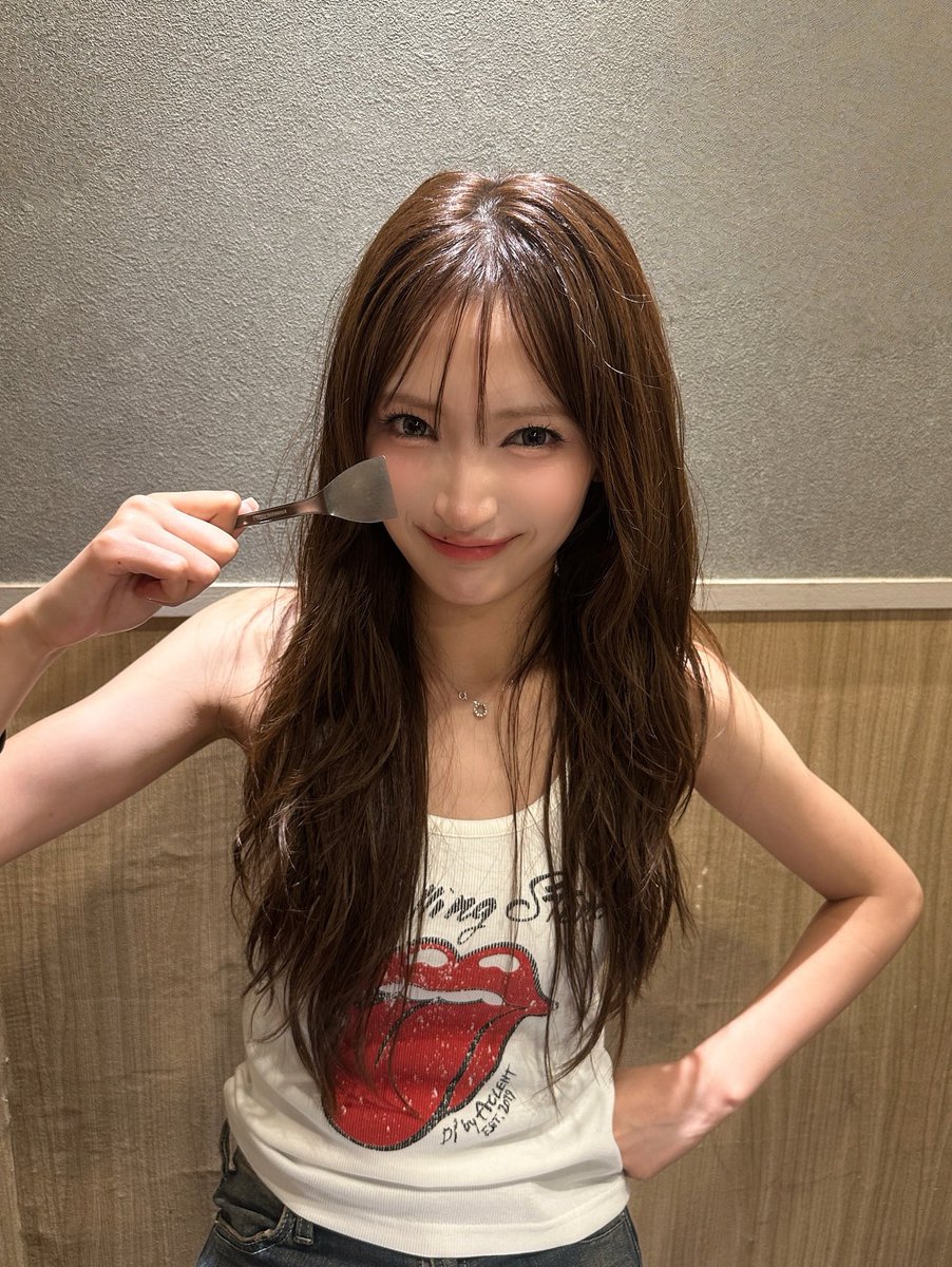 LDH所属の7人組ガールズグループです！ @Girls2_official 1.🩵 小田 柚