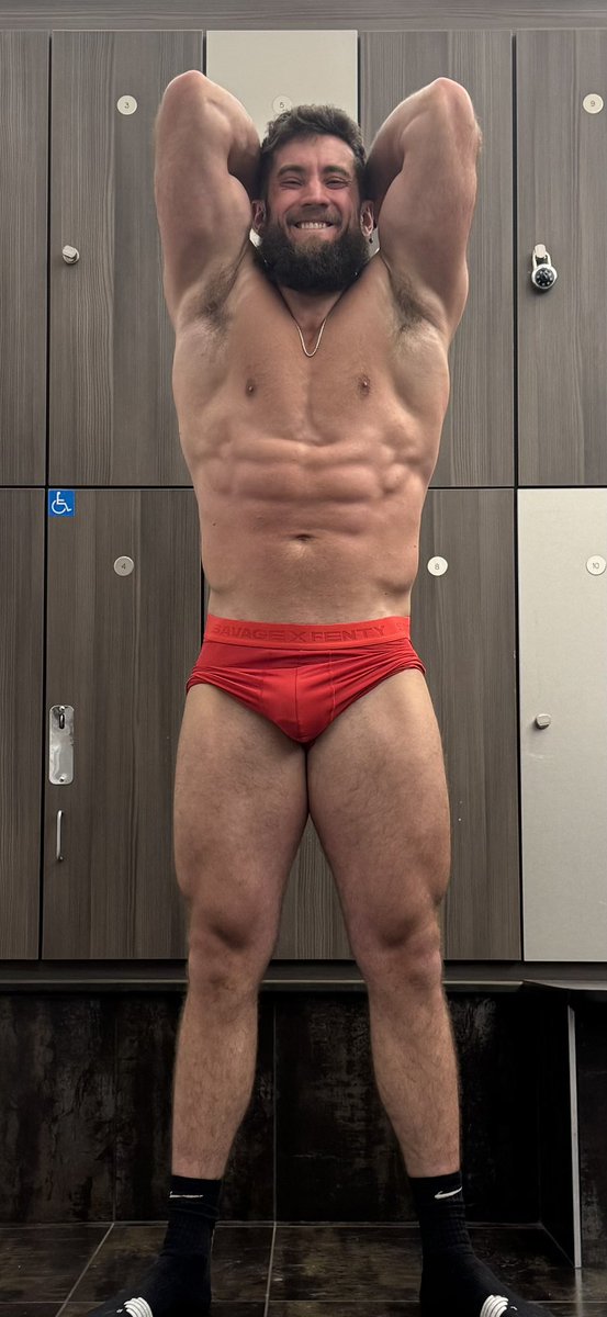 Live stream starts in 15mins - link in bio