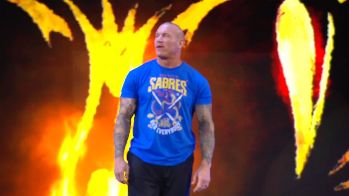 RANDY ORTON IS BACK!!! 🔥 https://t.co/rgIh0ESrMX