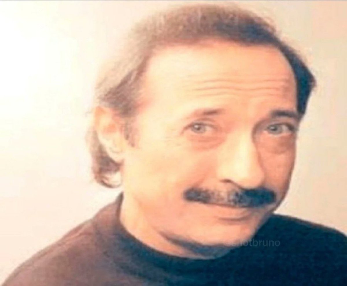 cuando te juntas con gente muy sociable q saluda a medio mundo y vos te quedas atras así