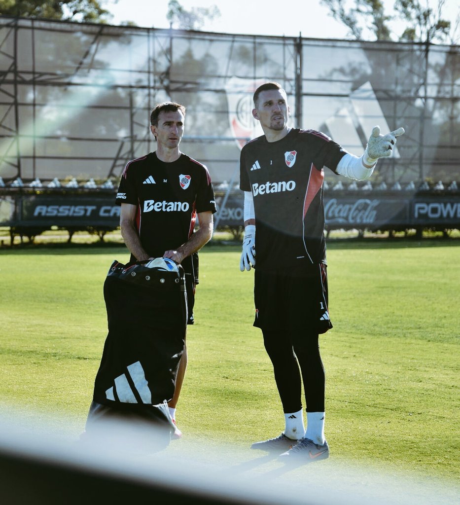 JDR10_'s tweet image. 