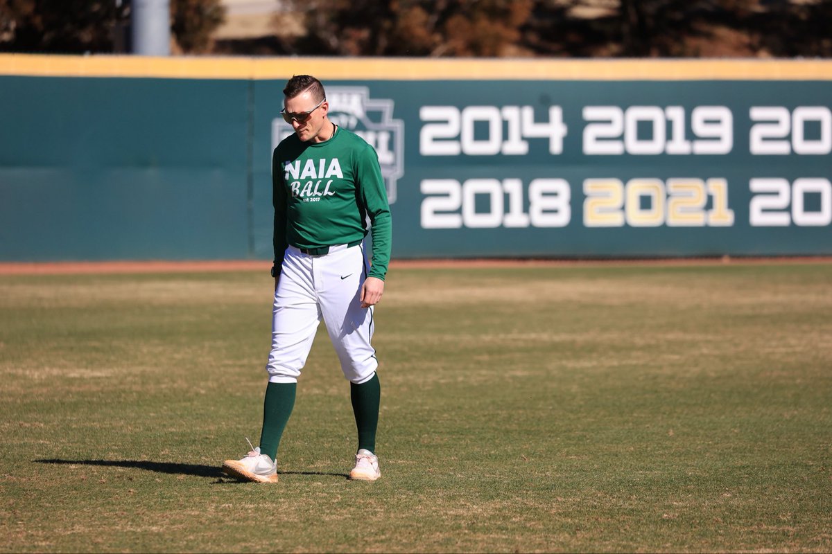 Ryan Terrill tweet media