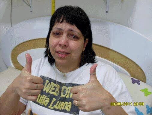 Ai gente eu amei o Bagdá toda hora falando " Viviane "  #Tresgraças