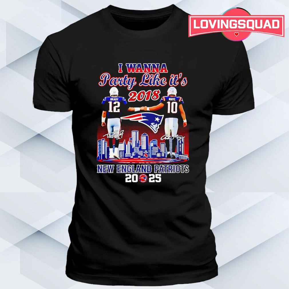 SLovingsquad's tweet image. Tom Brady &amp;amp; Cam Newton partying like Patriots? Epic throwback vibes! 🥳🇵🇪
Get It Now: lovingsquad.com/product/tom-br…
#TomBrady #Patriots #NFLThrowback