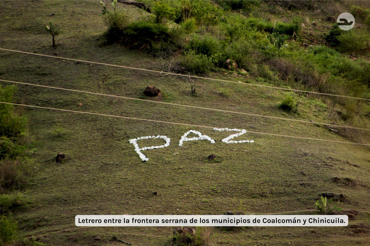 RodCaballero's tweet photo. 🕯️El deseo de las y los michoacanos que atraviesa todos los sectores y las comunidades del estado es la paz, luego de un año lleno de sucesos violentos que pusieron nuevamente a esta región en el ojo del huracán, este clamor vuelve a cobrar fuerza entre sus habitantes. https://t.co/pi0J6JUvPe