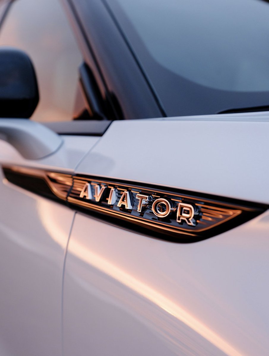 AlPackerLincoln's tweet photo. A new year deserves a new kind of calm.
Feel what exhale feels like in the Lincoln Aviator at Al Packer Lincoln.

View our inventory:
https://t.co/ZkFG0h4GzW

#alpackerlincoln #lincoln  #nautilus #aviator #navigator #corsair #westpalmbeach https://t.co/rxRlxU83qp