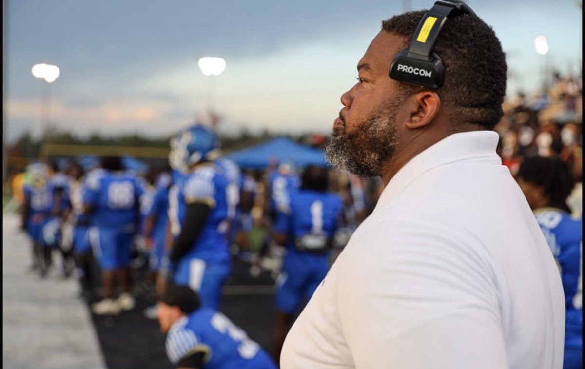 CoachTez tweet media