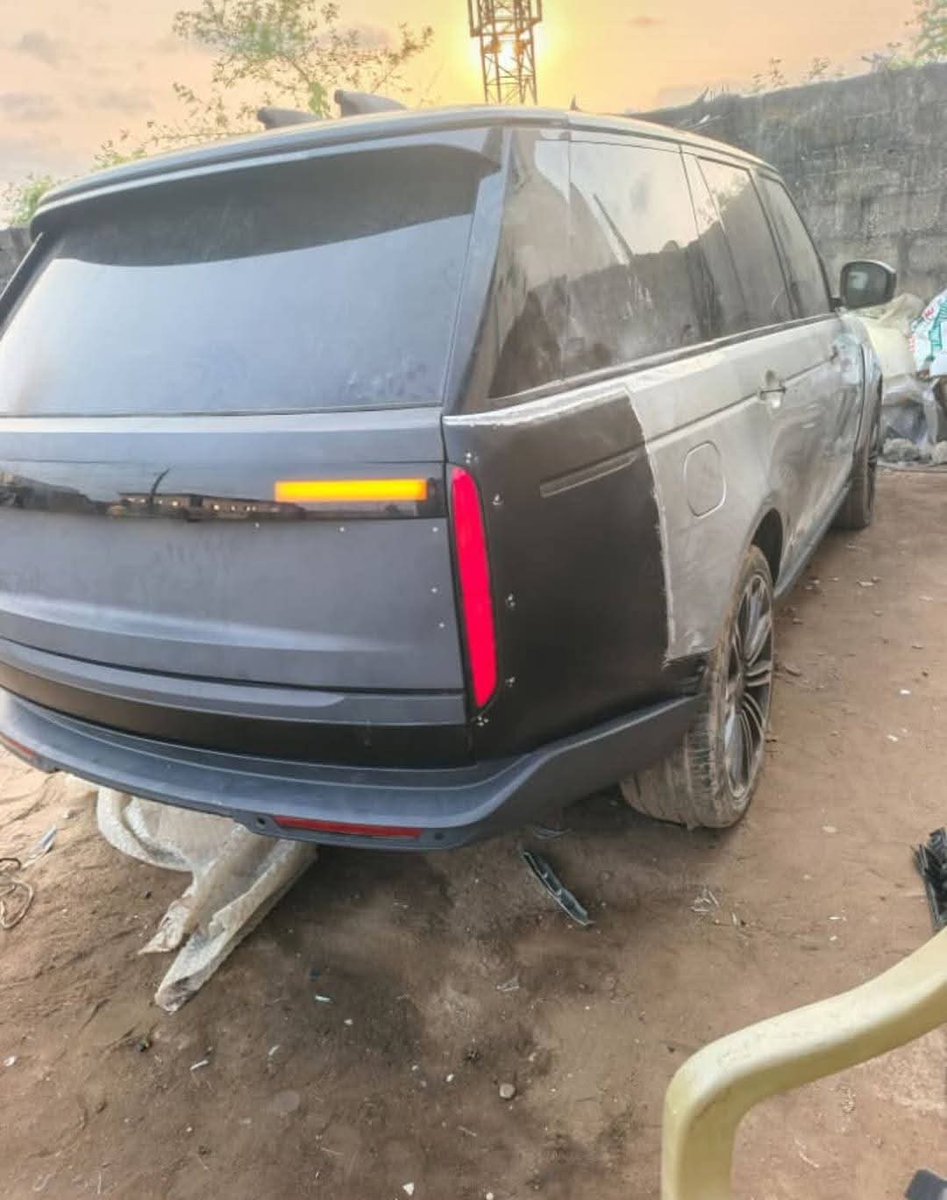 Auto_poacher's tweet image. God is the greatest!
2014 Range Rover Vogue upgraded to 2024 model 🤦🏽‍♂️🤦🏽‍♂️🤦🏽‍♂️
