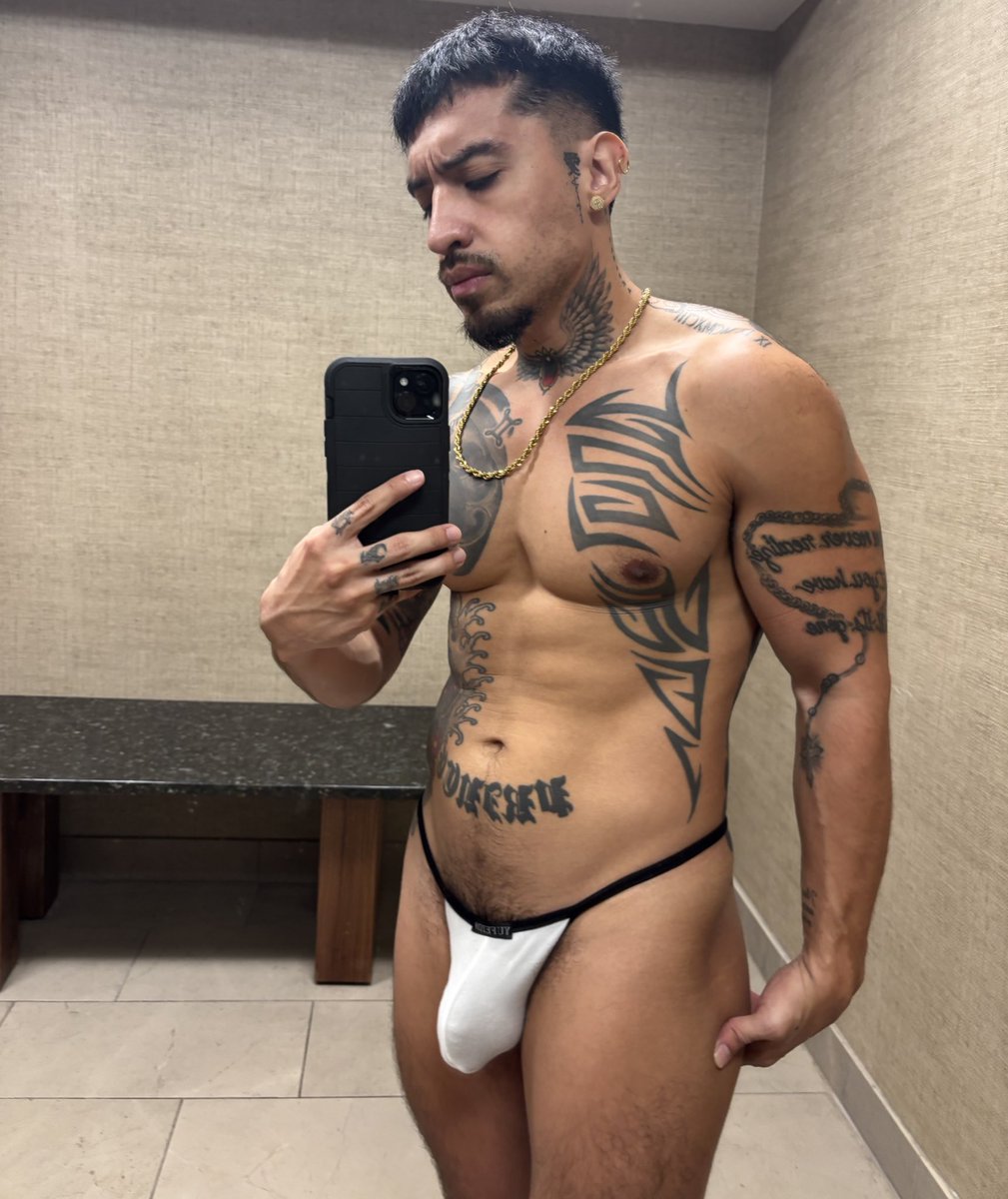 Who wants a sniff ? 😈