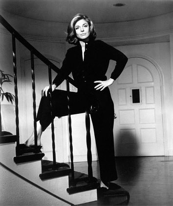 nobody has ever had as much aura as anne bancroft in the graduate (1967)