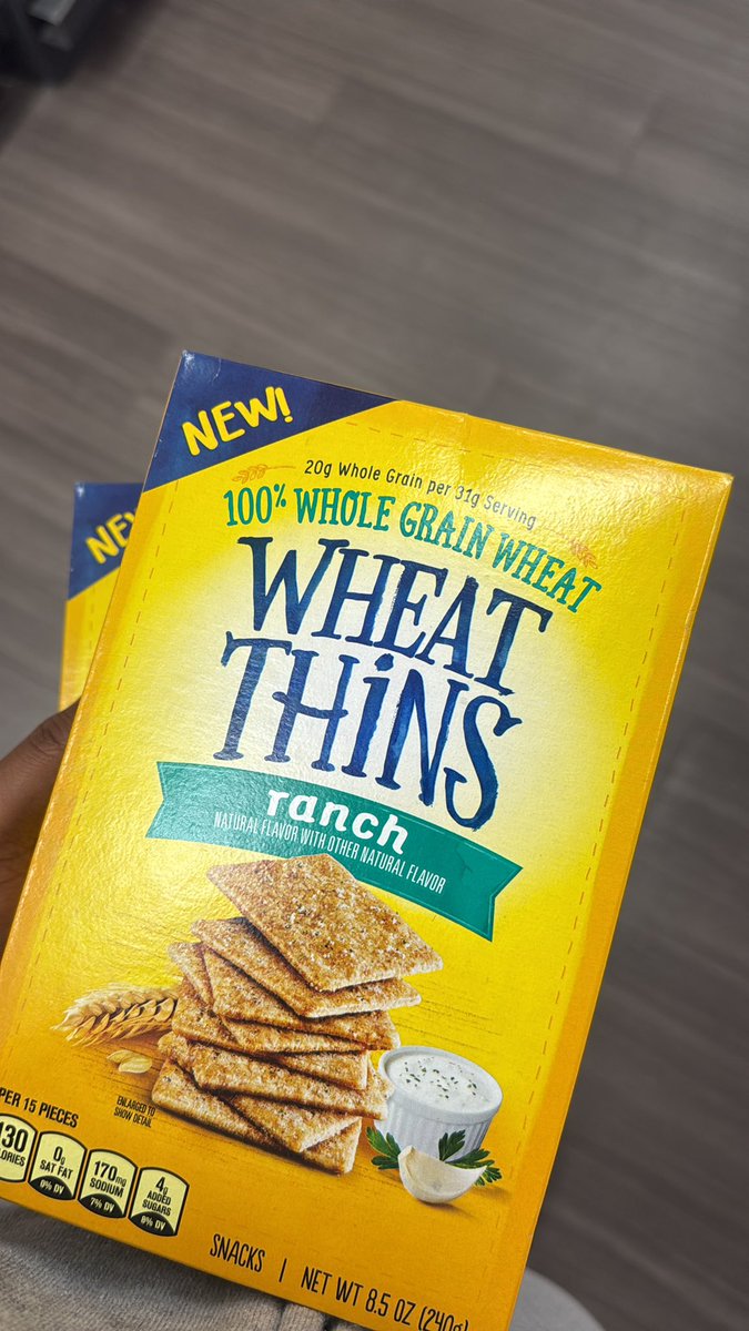 ChatwitJo's tweet photo. We are so backkkk I’ve been waiting YEARS for this to come back @WheatThins https://t.co/R6eTrAXxXt