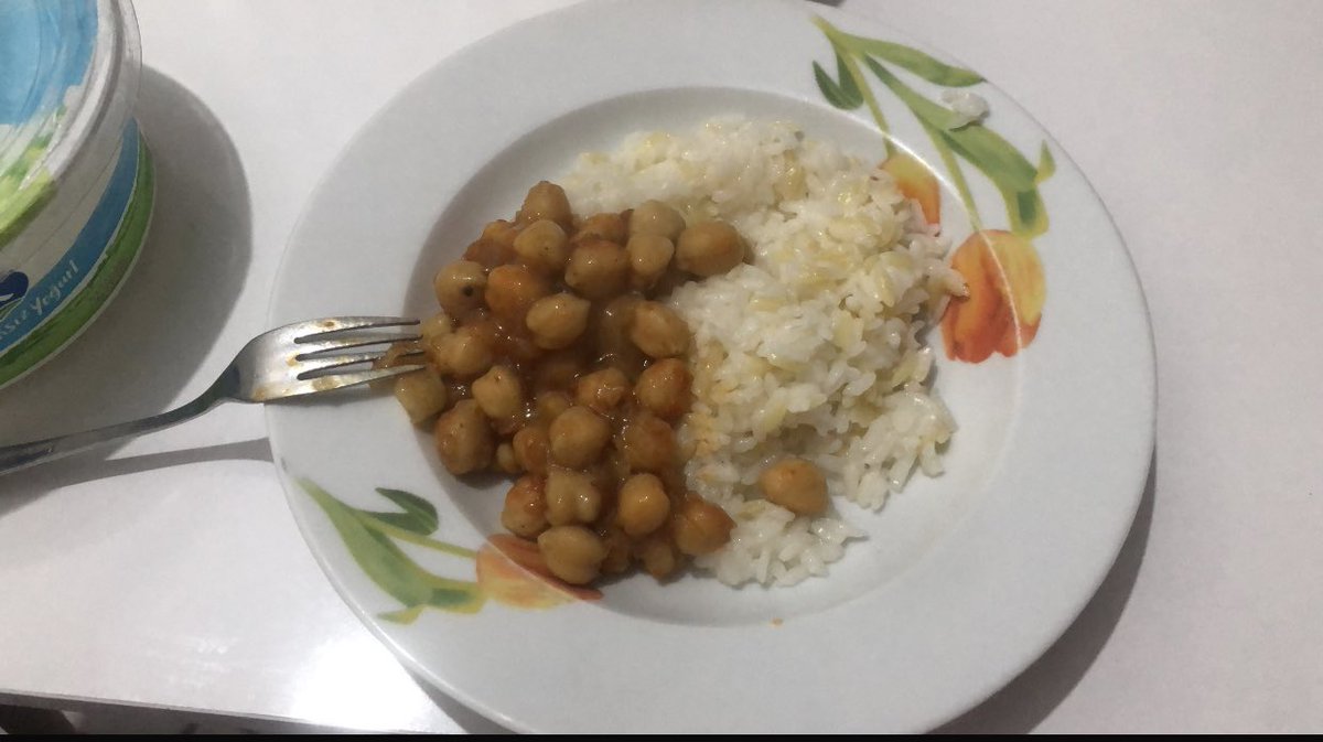 yatay kamera estetiği diye diye bizim galeri