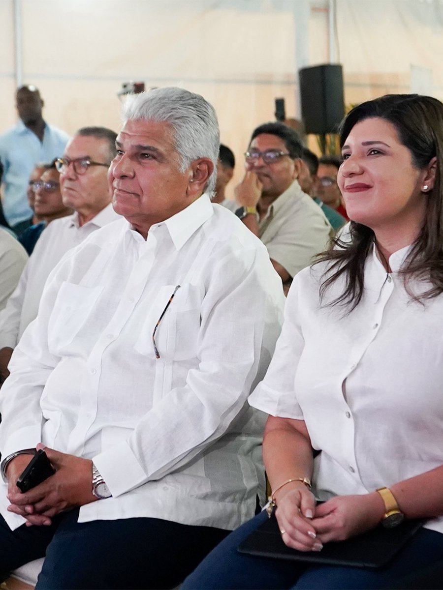 Hoy acompañé la firma de un convenio entre la <a href="/CajadeAhorrosPA/">Caja de Ahorros</a> y el <a href="/MitradelPma/">Ministerio de Trabajo y Desarrollo Laboral</a> que facilita al sector obrero de la construcción el acceso a su casa propia. Seguimos trabajando para ampliar oportunidades y fortalecer el bienestar de las familias panameñas!!