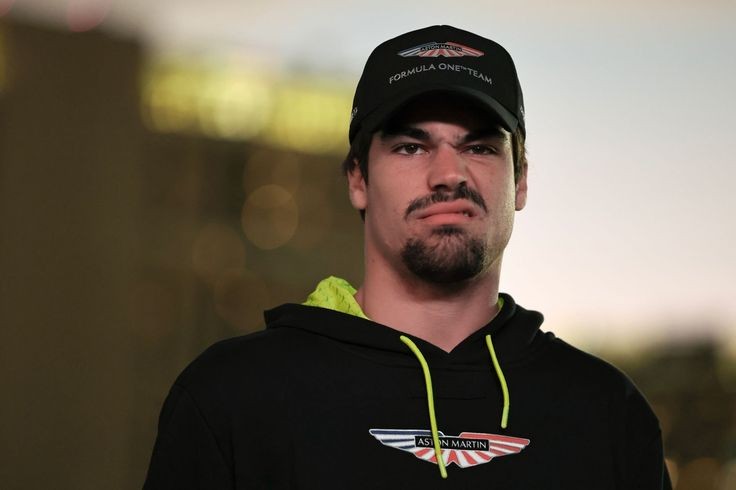 strollfolders's tweet image. 😼