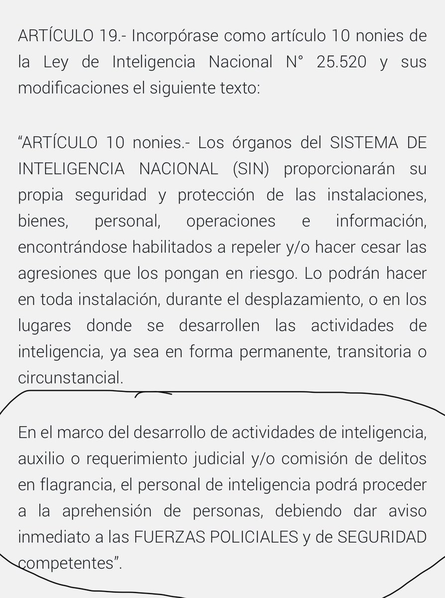 Agentes estatales encubiertos aprehendiendo personas sin orden judicial bajo su decisión subjetiva y arbitraria de flagrancia. Falta el Falcon Verde y bingo.
