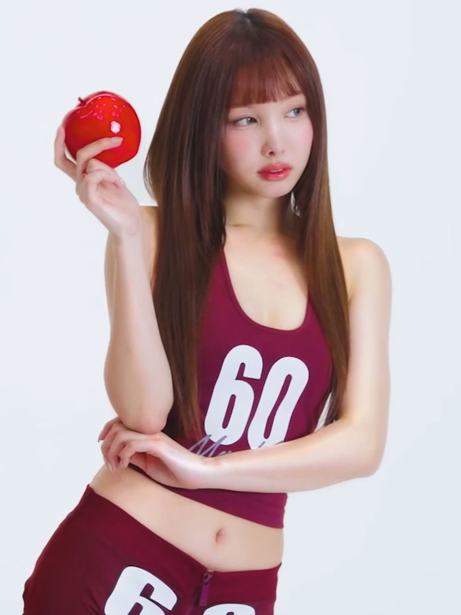 marie ୨ৎ tweet media