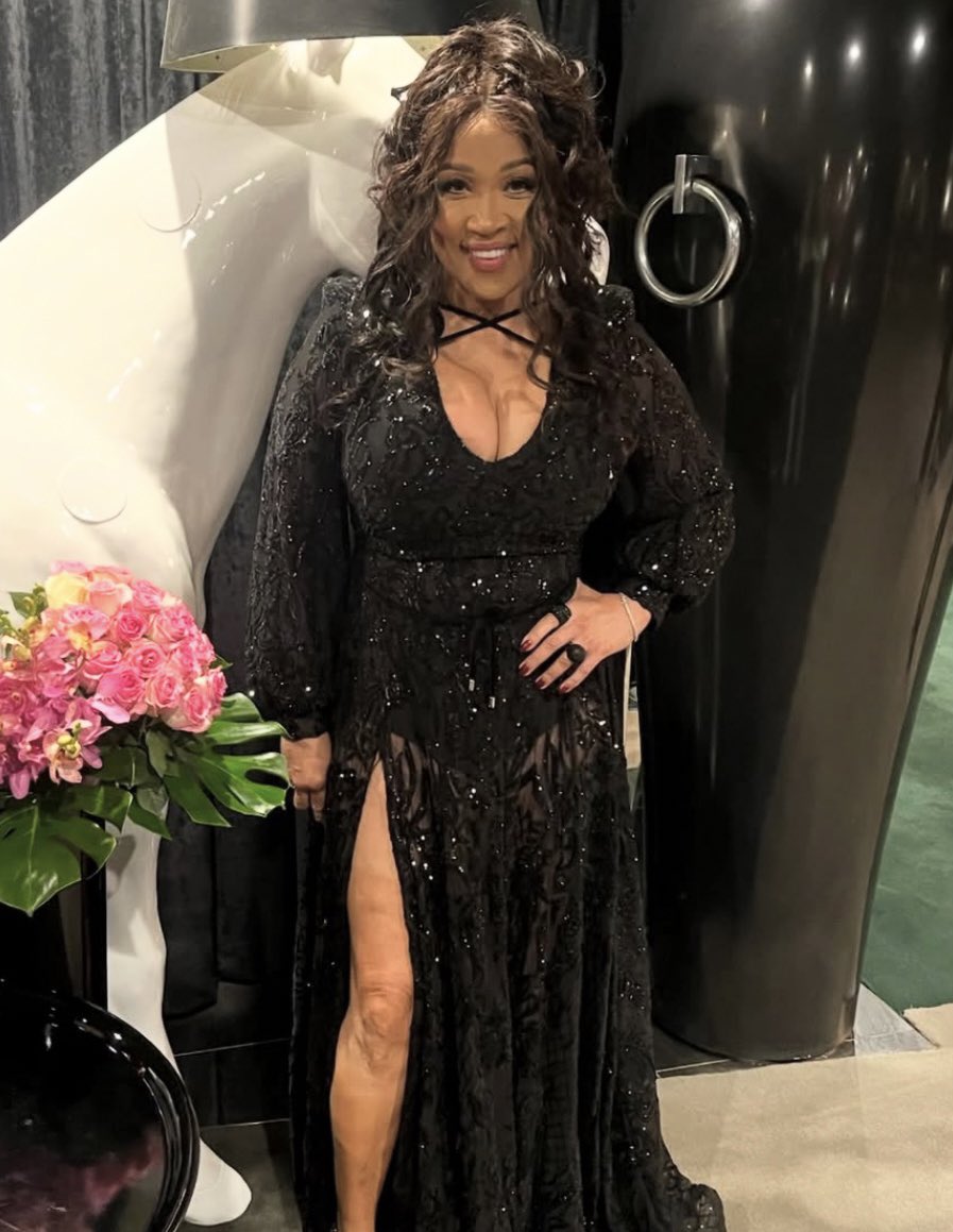 TheOXGod's tweet image. Kym Whitley in 2000 ♾️ Kym Whitley in 2026