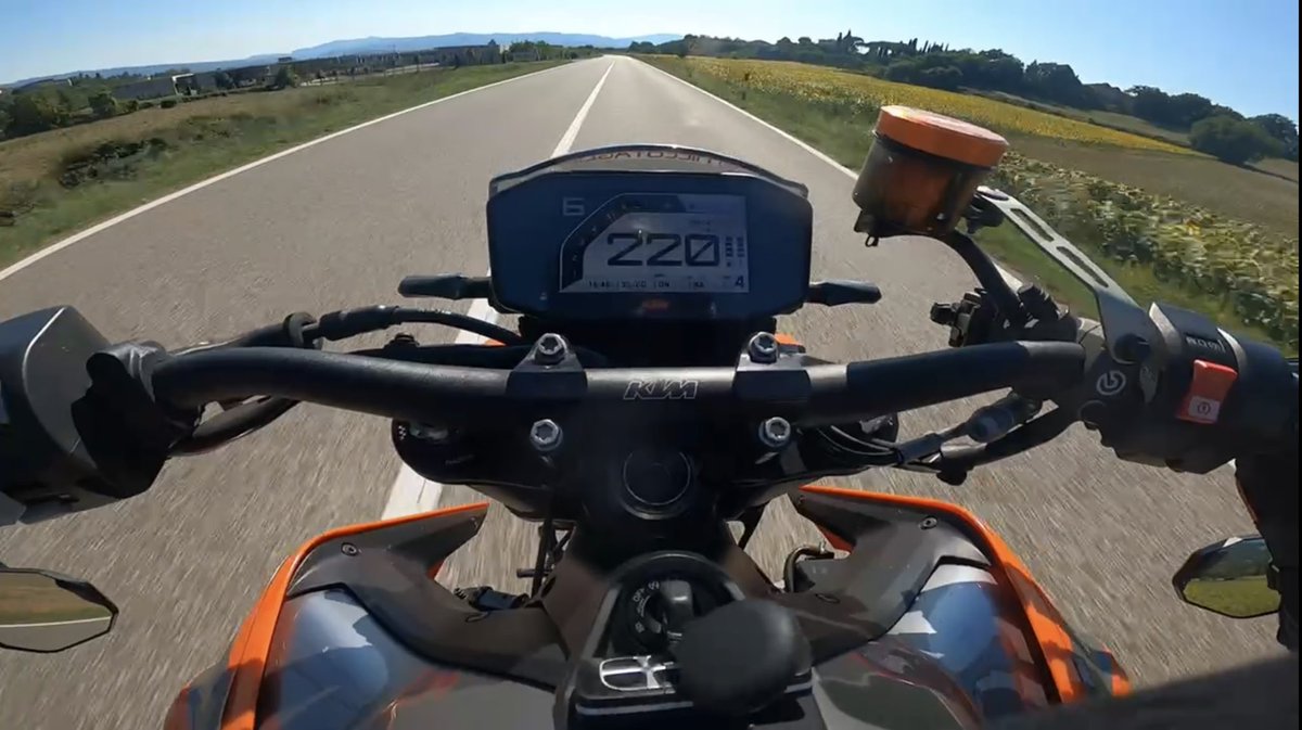KTM fan tweet media