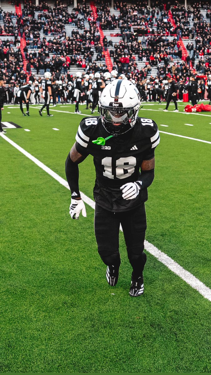 Larry Tarver Jr tweet media