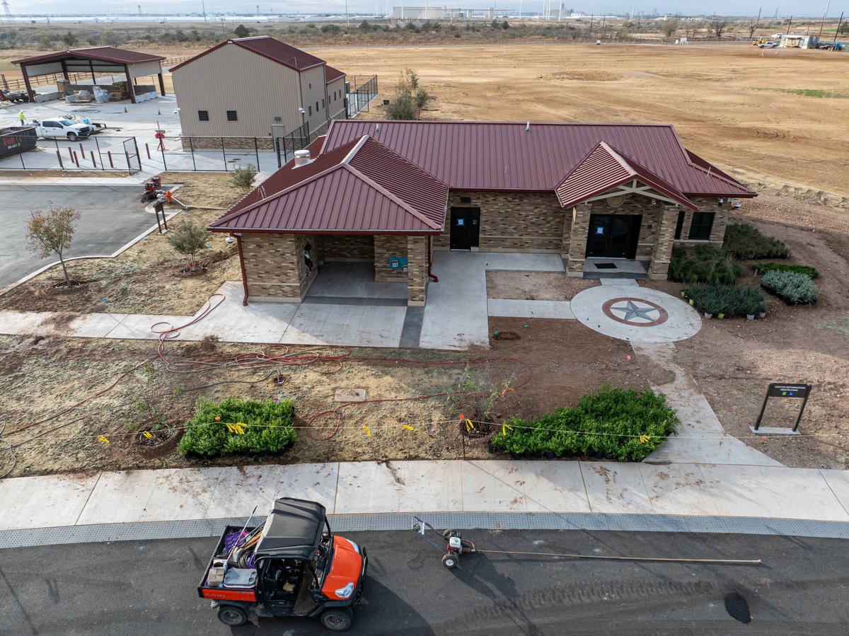 TexasVLB's tweet image. We are delighted to share progress pictures of the construction at the West Texas State Veterans Cemetery in #Lubbock. Our entire team is ready to serve our Veterans &amp;amp; family members in Lubbock and the surrounding communities once the work is complete. Thank you for your support!
