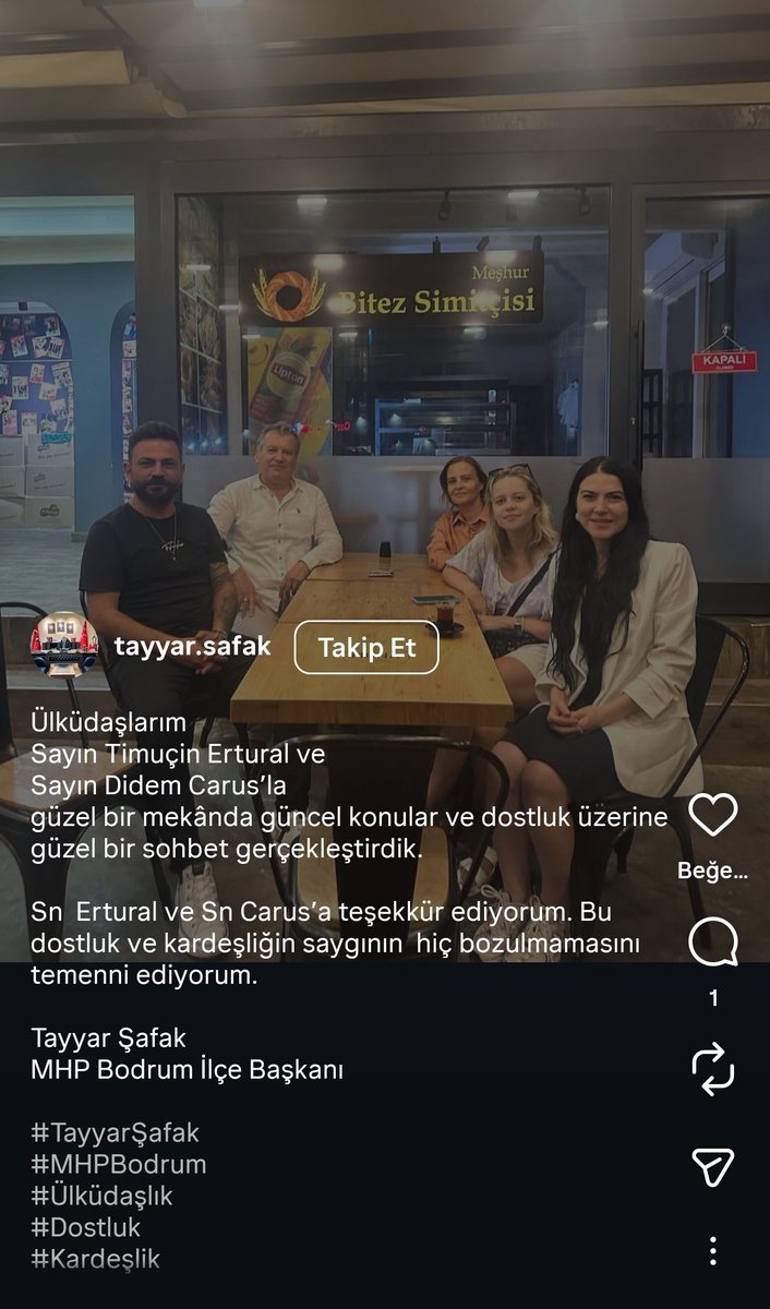 💥Skandal

Kendine ülkücüyüm diyen Bodrum Bitez Simit'in sahibi Didem Carus ,
Bedri Usta'yı eleştirenlere "KÖPEKLER" dedi .

Bu kadın ülkücü mü ?