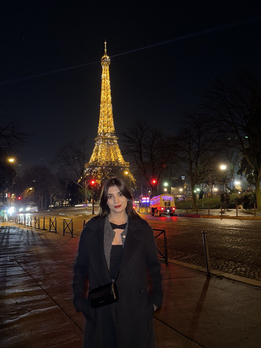 кібер.Рзай tweet media