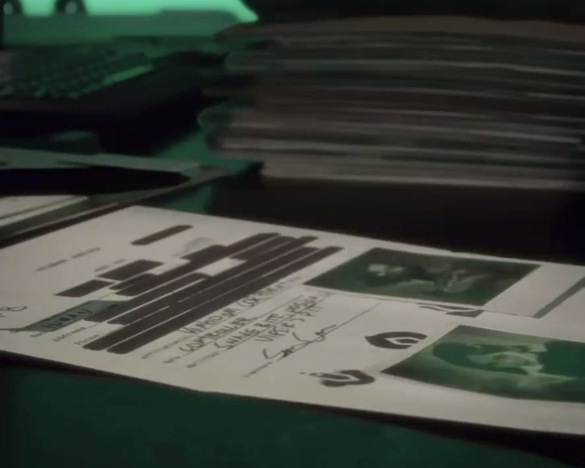 Dr_SabineCallas's tweet image. Guys look Viper has the Epstein files