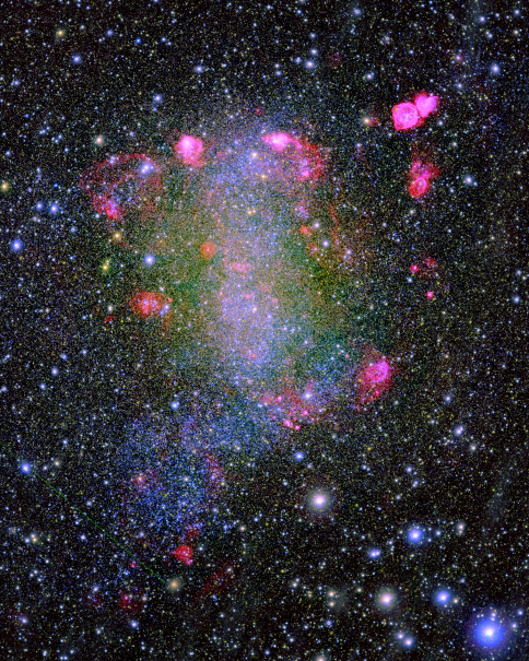 NGC 6822 はいて座の方向にある不規則銀河で、私達が住む天の川銀河と