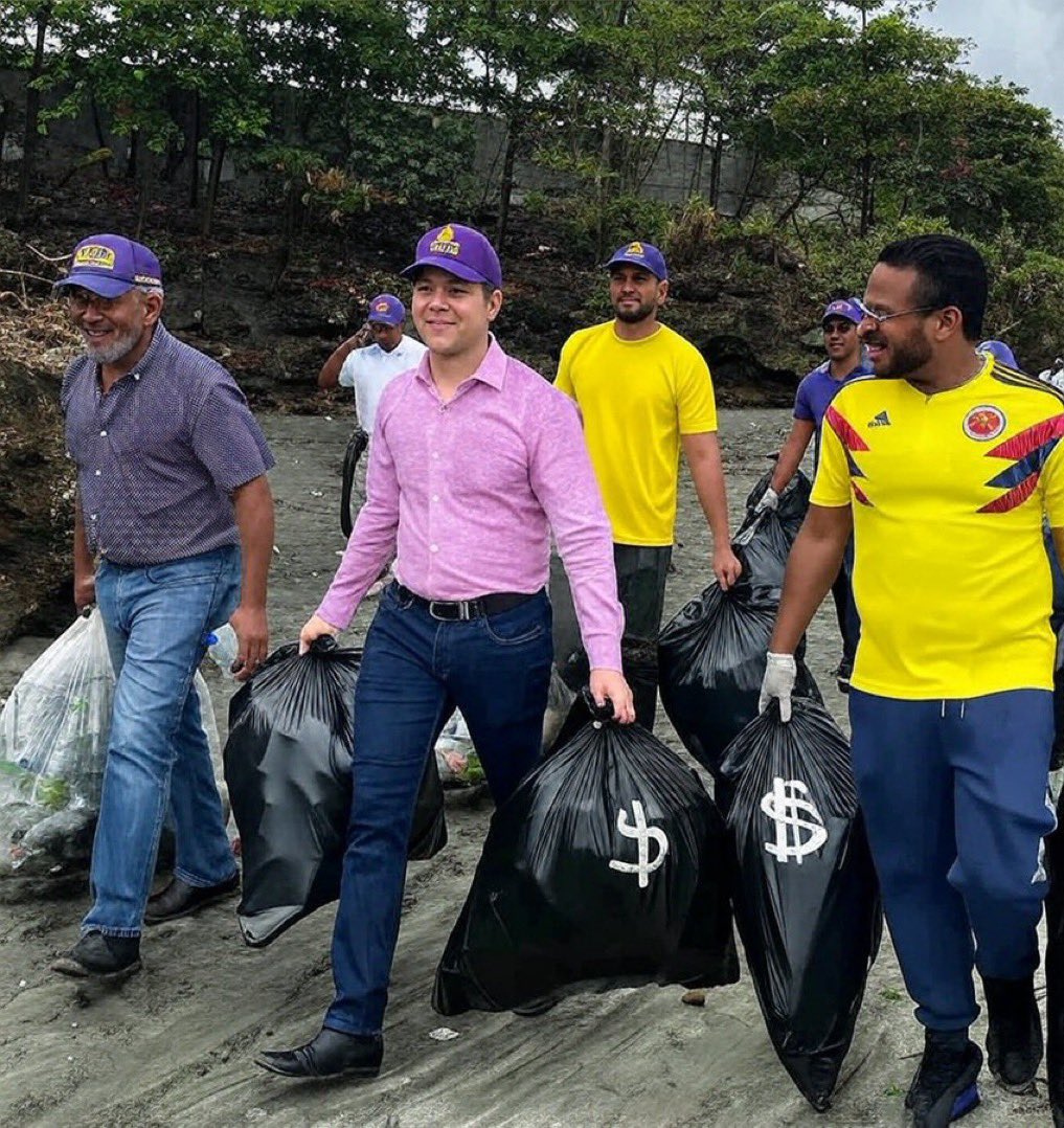 FilomenoEncarn2's tweet photo. @marizan_rafael @PRM_Oficial Déjate de fumar esas porquerías . https://t.co/Ji9LcDDlJw