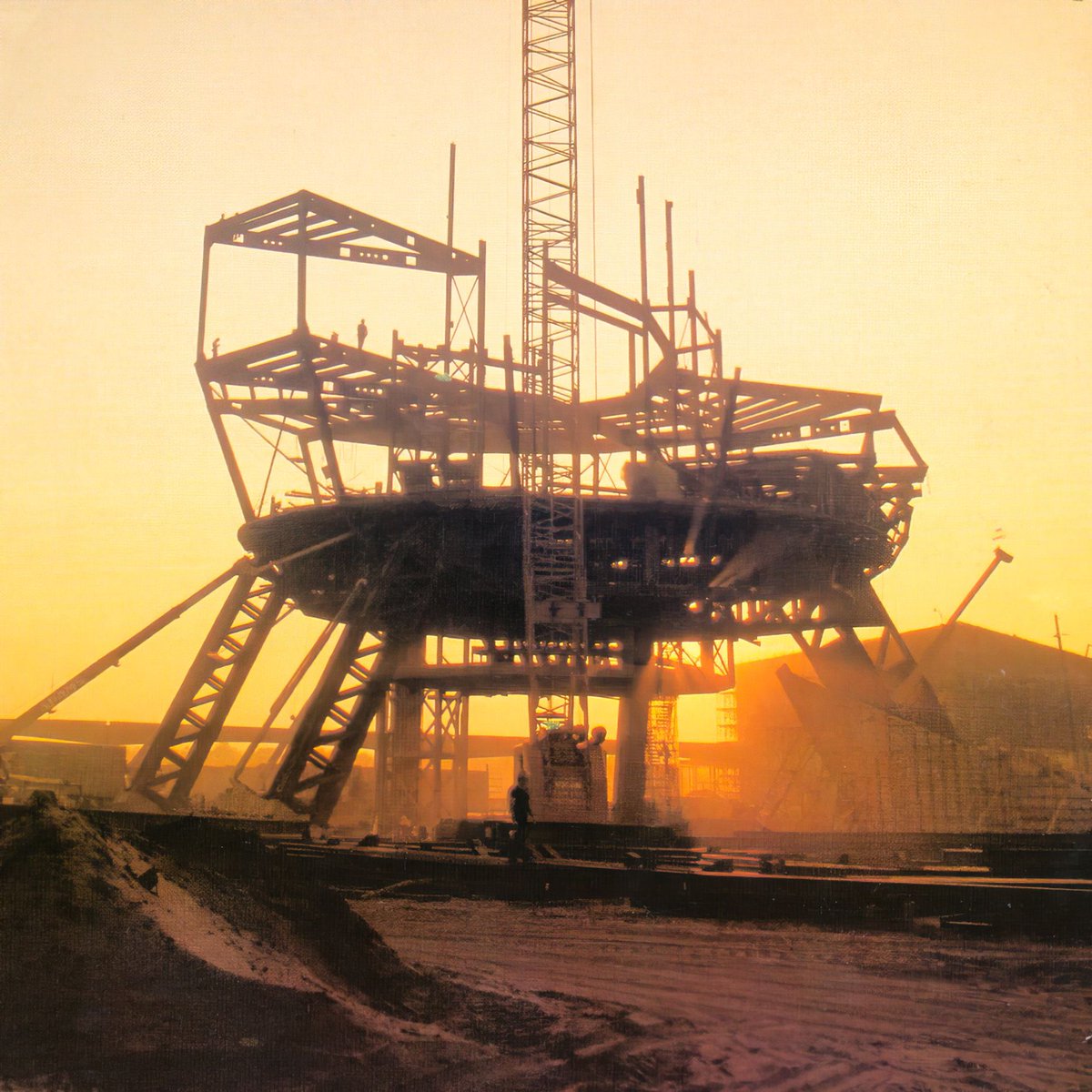 MickeyViews's tweet image. The bones of Spaceship Earth, EPCOT (Late 1980 or Early 1981)