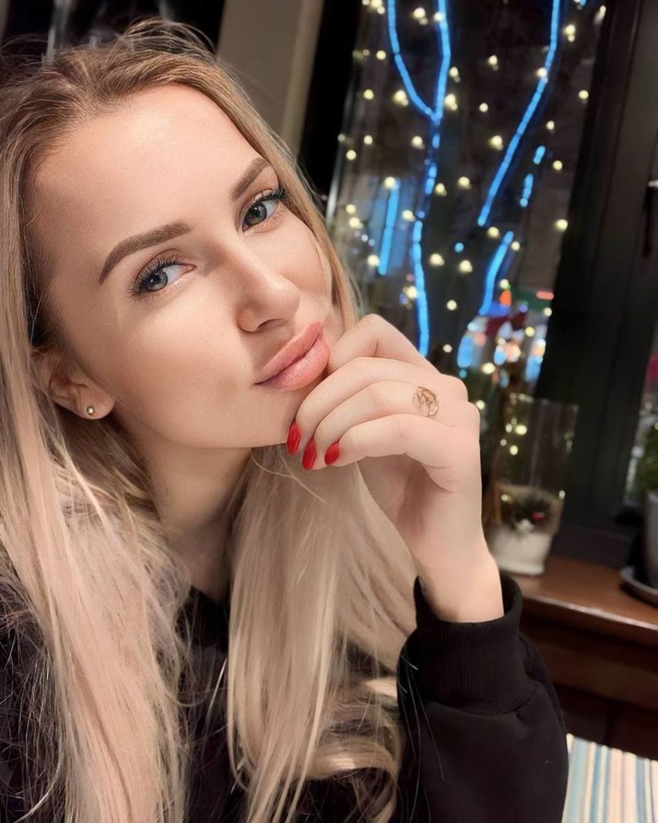 ukrainewomen_'s tweet image. Just checking in to make sure I'm still on your mind… 💭😉