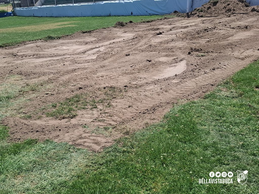 #Institucional |

👊🏼 Arrancamos con los trabajos de nivelación en las aéreas de la cancha de primera.

💪🏼 ¡Seguimos a full, no paramos!

#SomosBellaVista