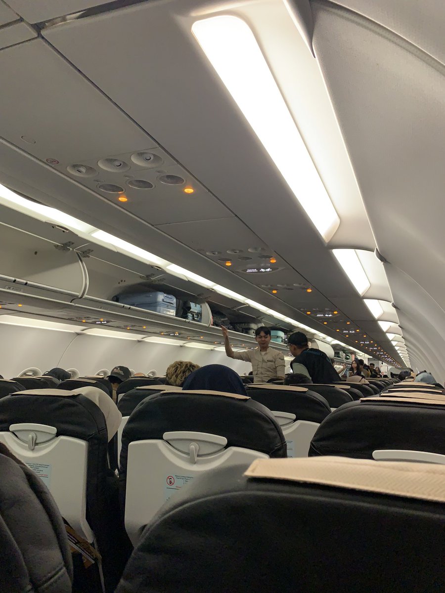 RaditVn's tweet image. See you next time yaa @CErine_JKT48