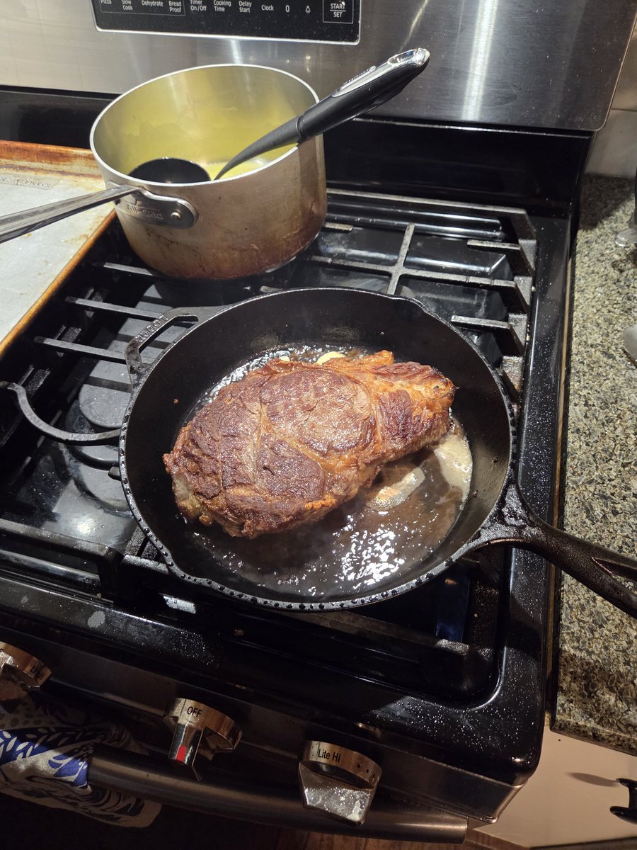 CornerLincoln's tweet image. If you're not willing to set off the smoke alarm it's not gonna happen.
#steak #beef #ribye