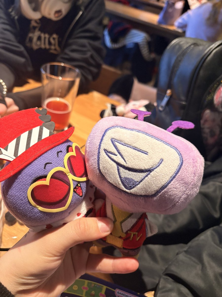 NO VAL WRONG TV !!!!!! WRONG TV !!!!!