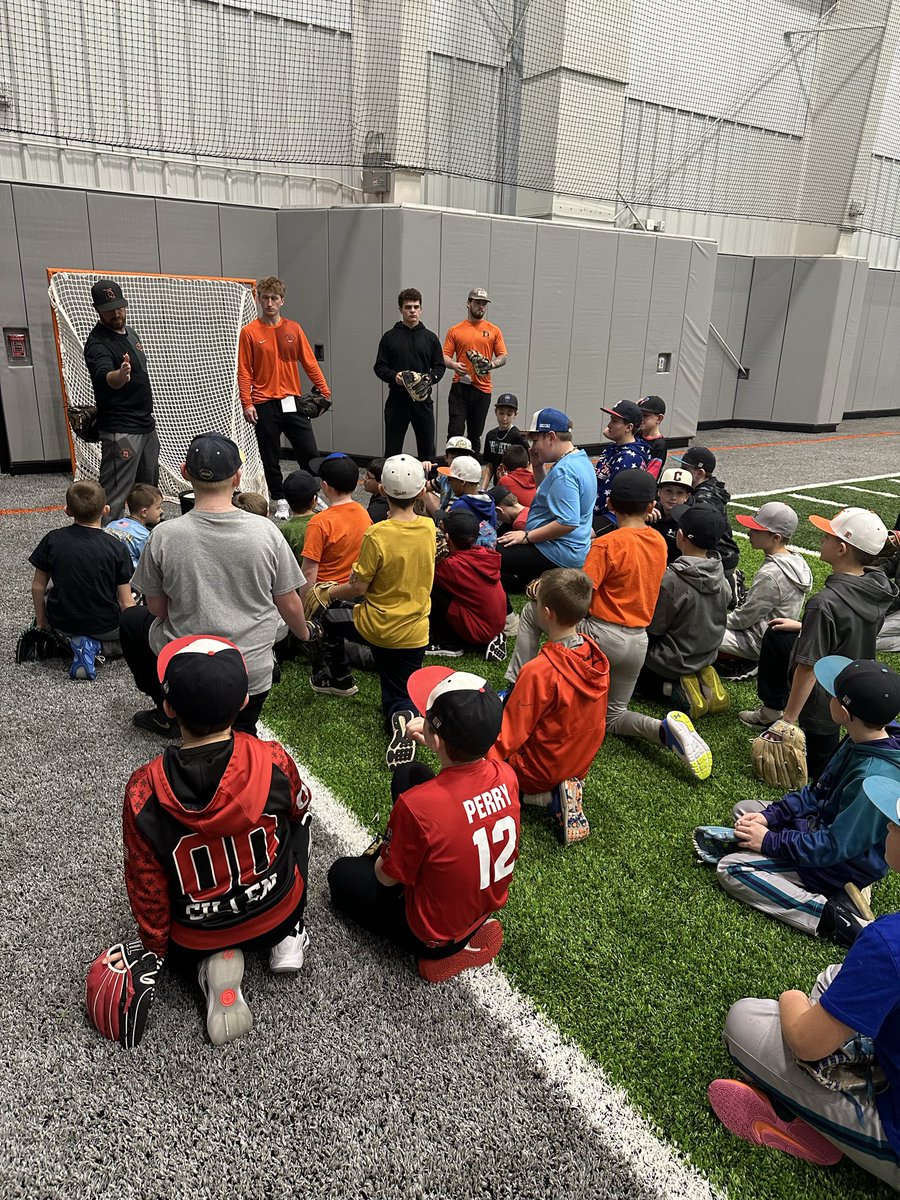 BergBaseball's tweet photo. Awesome day at our first youth camp in the new field house!  Thanks to all the players and parents that attended and the coaches who helped! Over 130 kids in grades K-8! https://t.co/gg92xot6Kq