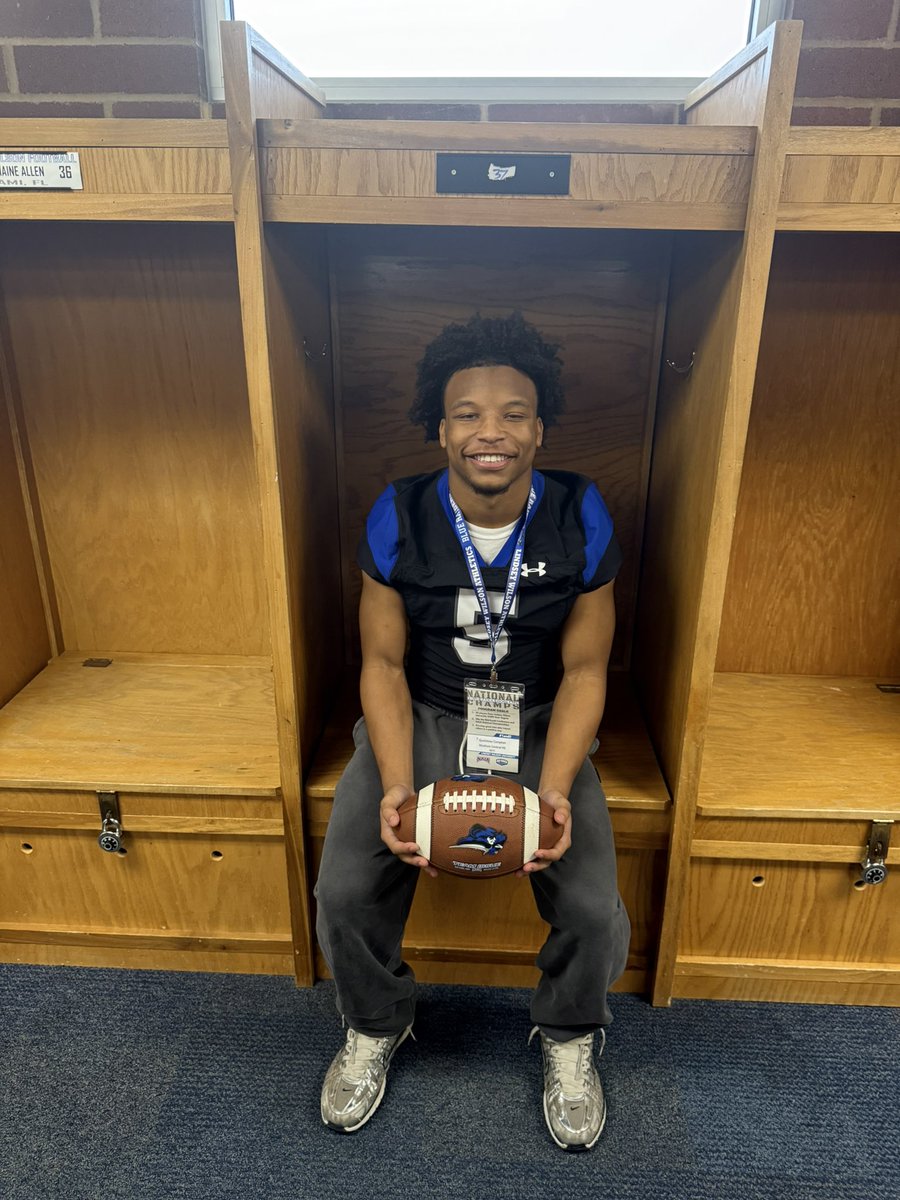 Queintsee Compton tweet media