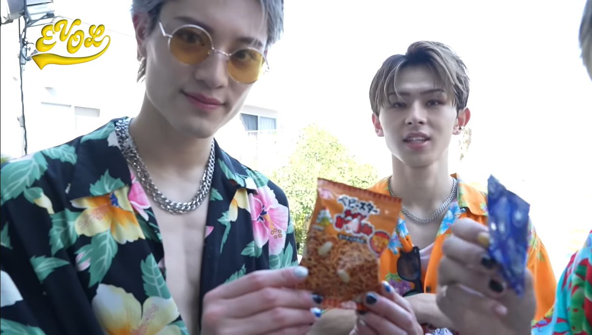 見た目はイカツいのに持っているものがかわいい謙信🥰 ＃上村謙信